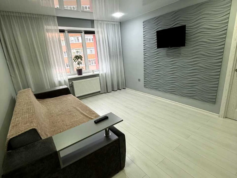 Apartment. Gerasima Kondratyeva st.