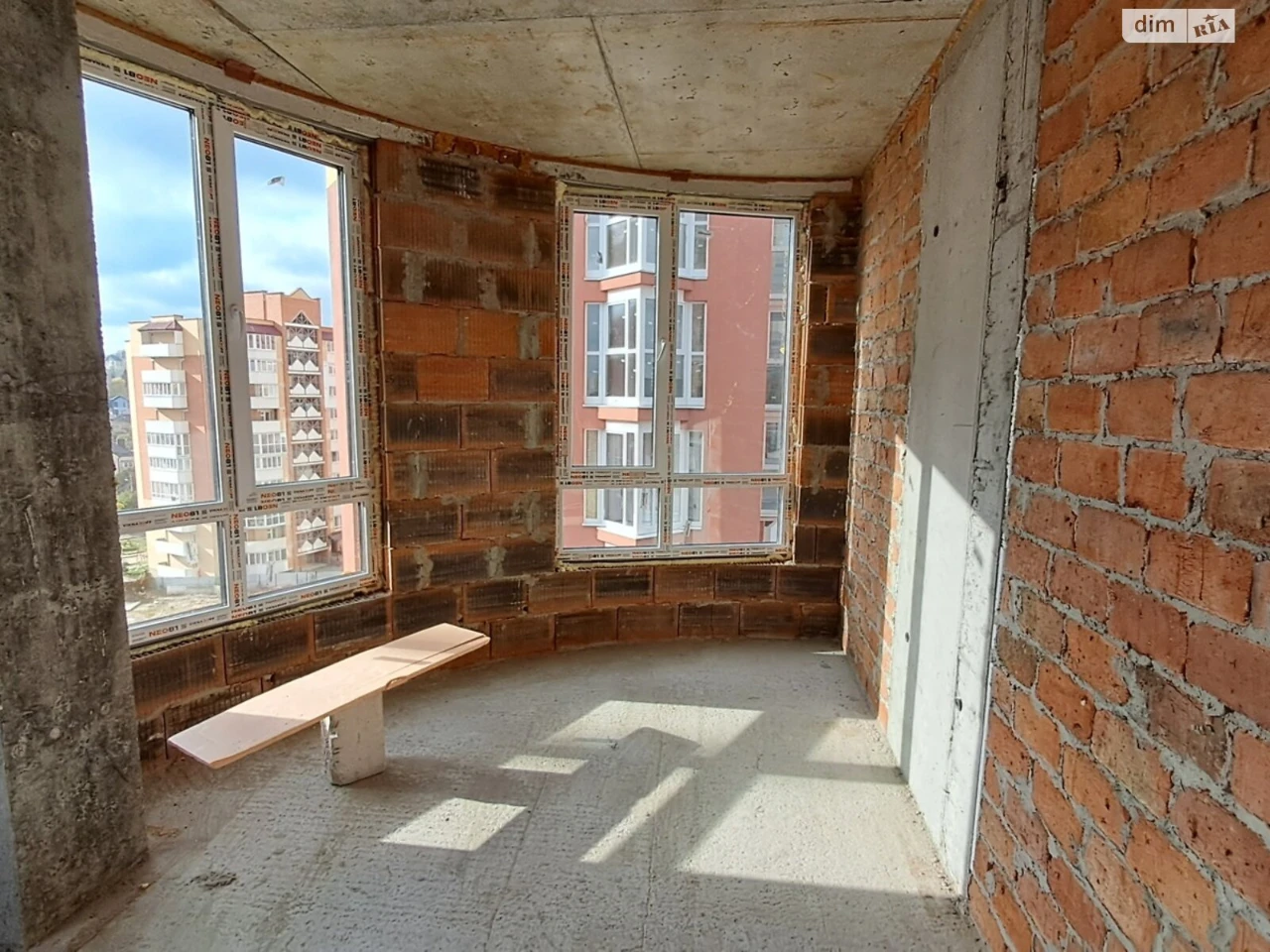 Apartment for Sale: Center