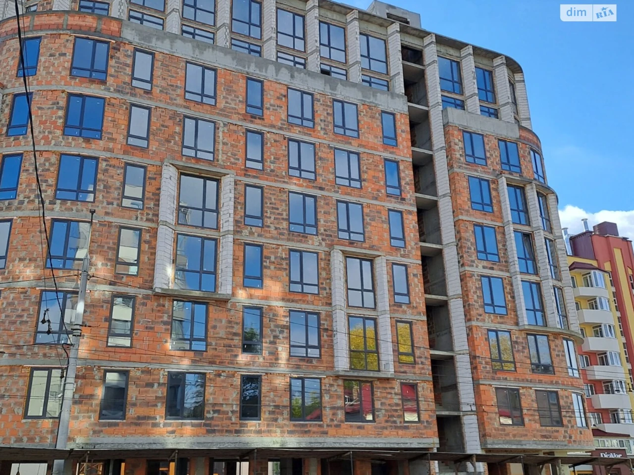 Apartment for Sale: Center