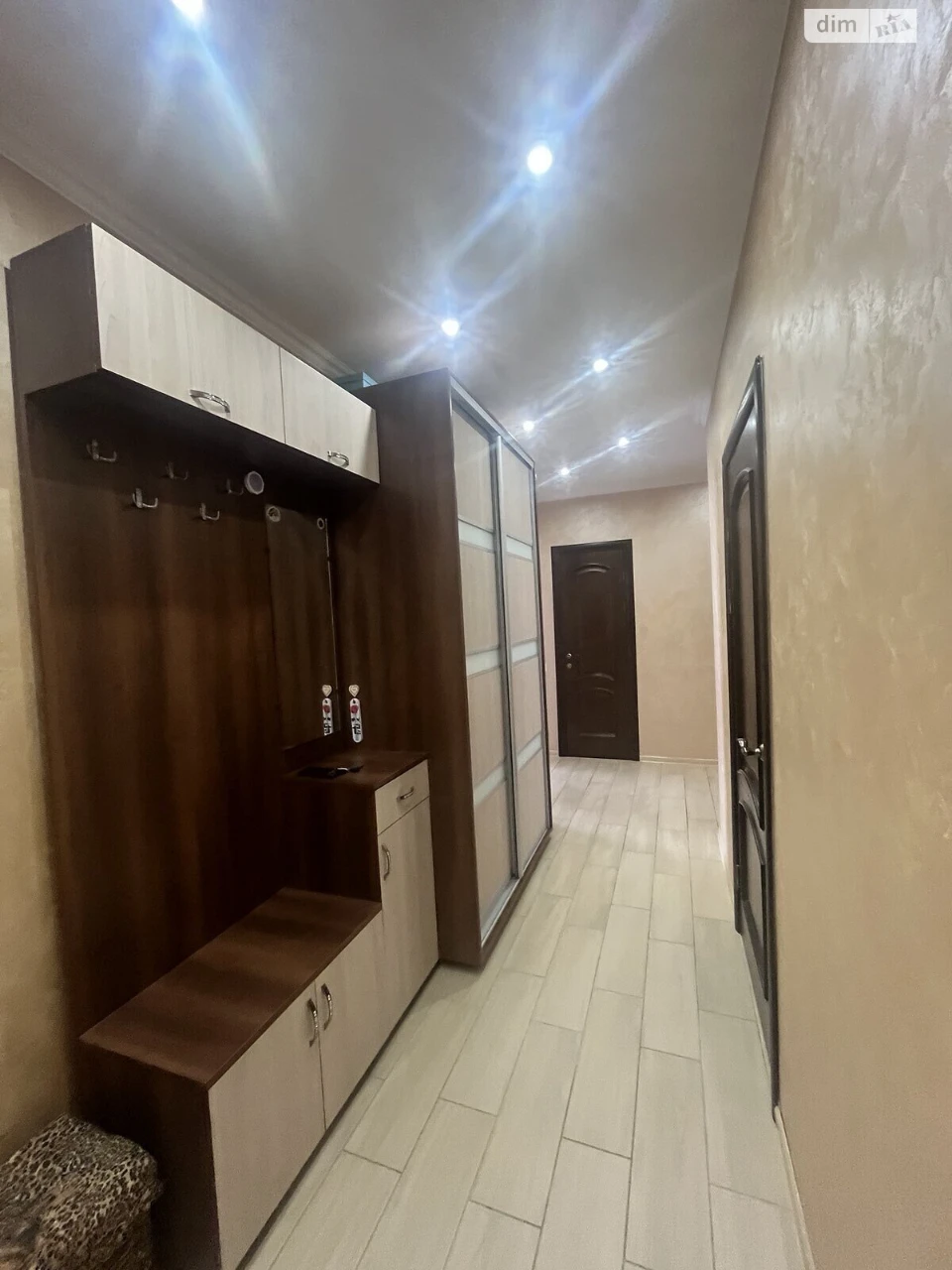 Long Term Rental Apartment Center