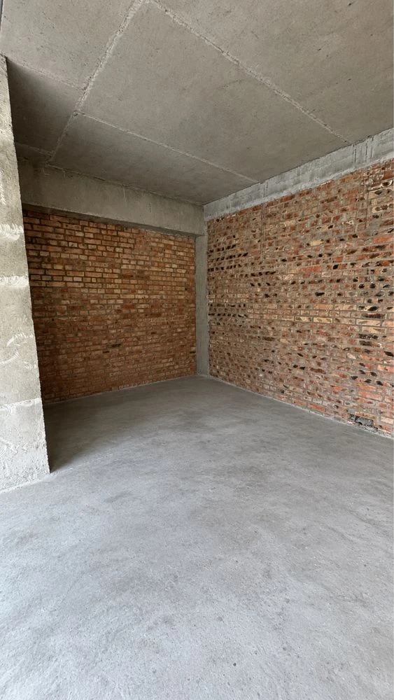 Garage for sale in a new building on Danshina Street