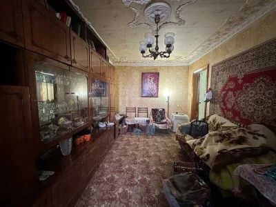 2-room apartment for sale, 5-7 minutes from Industria metro station