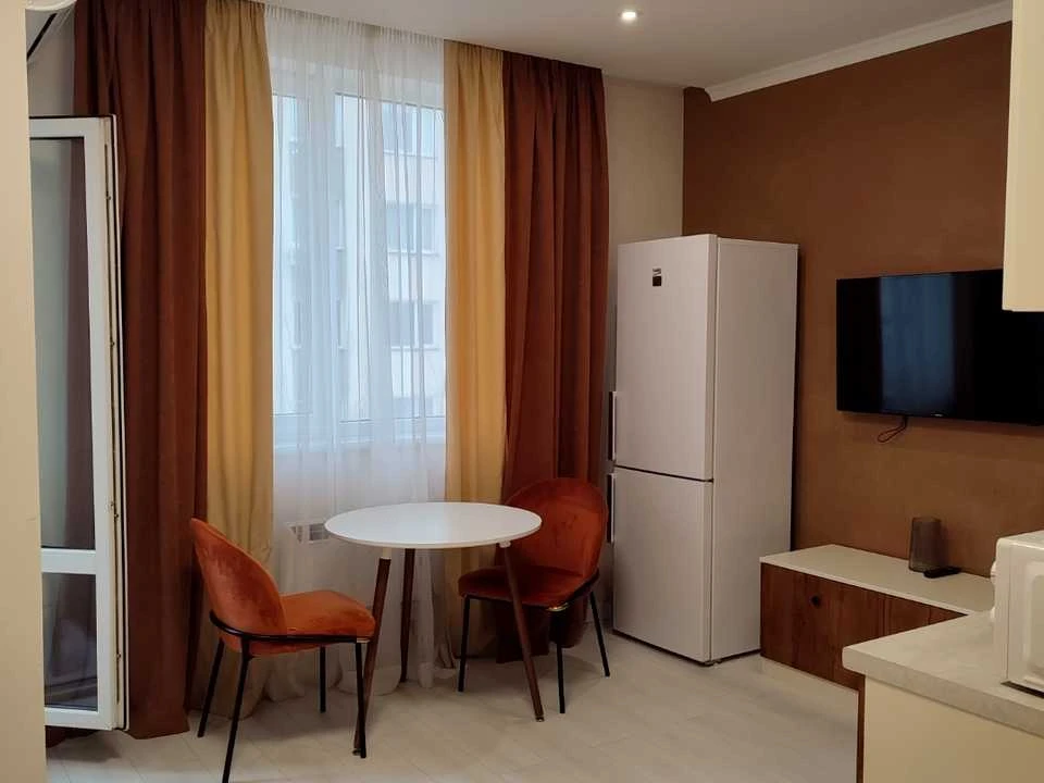 Apartment. Praktichna St.