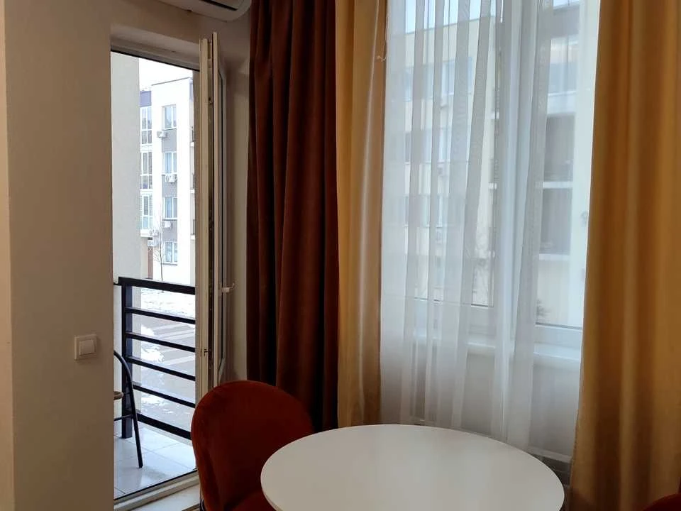 Apartment. Praktichna St.