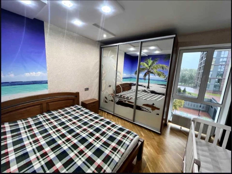 Apartment. Dnipro, Slavy Blvd.