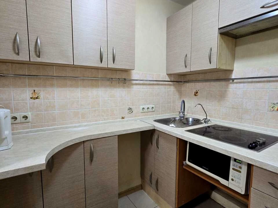 Apartment. Alexander Polya Avenue, Dnipro