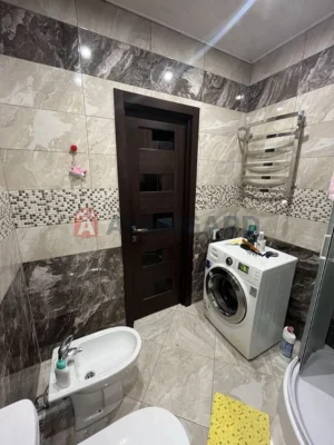 Sale of 1-bedroom apartment, Roksolany Street.