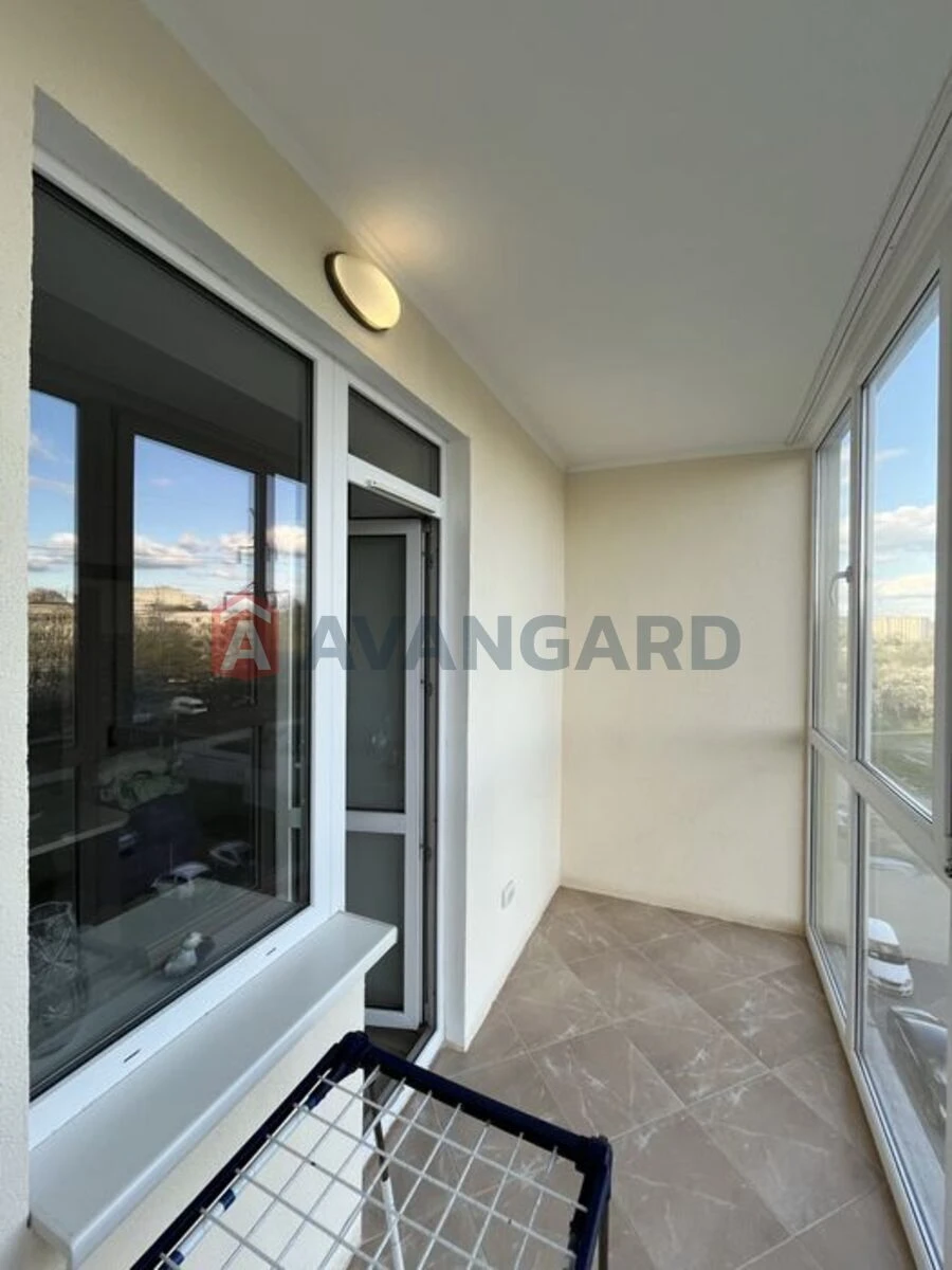 Sale of 1-bedroom apartment, Roksolany Street.