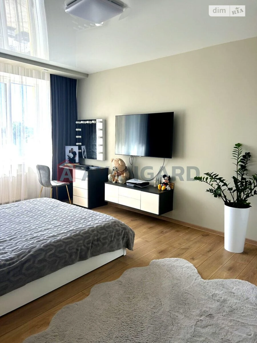 Продажа 2-комнатной квартиры, ул. Роксоляны, 43 Б.