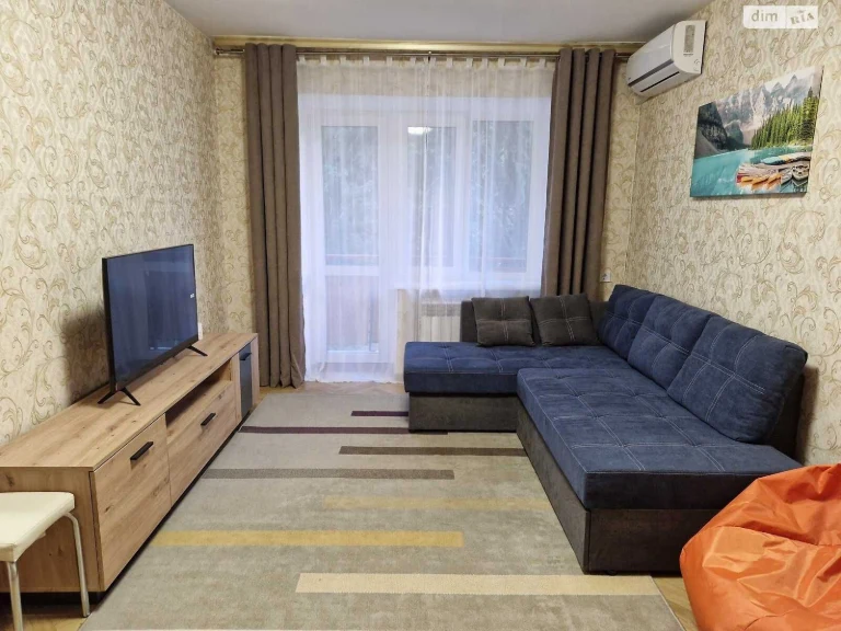 Spacious 2-bedroom apartment near Sovysk Lakes!