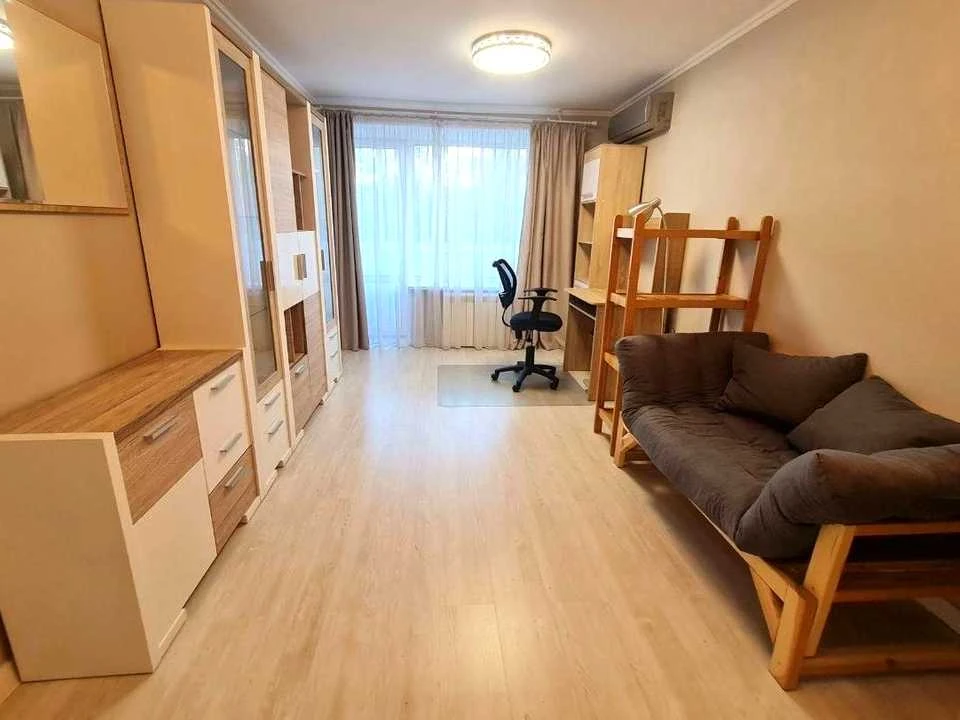 Квартира. Дніпро, проспект Олександра Поля, 2
