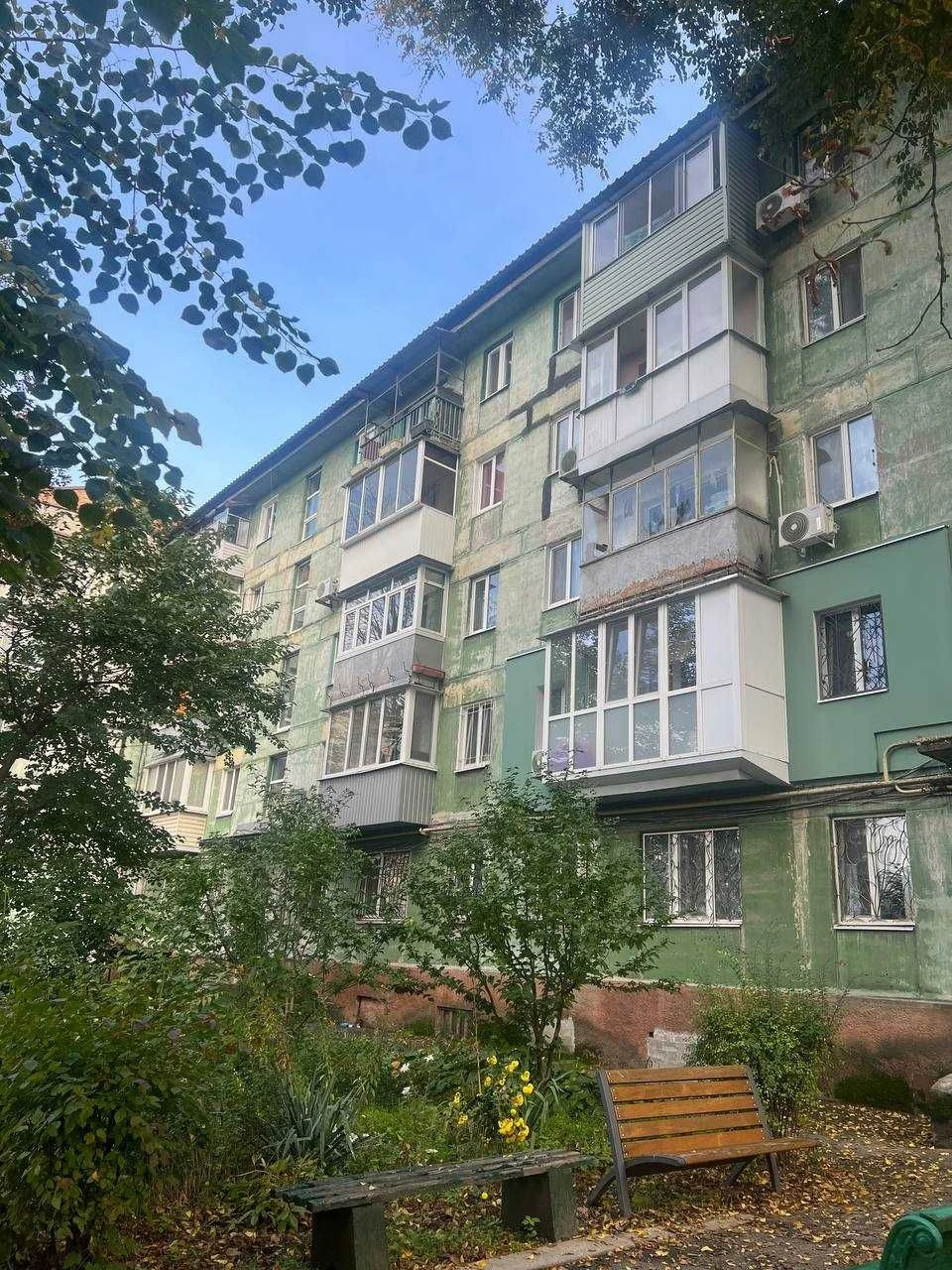 For sale 2-bedroom apartment, Polya Avenue, Slavutich Shopping Mall