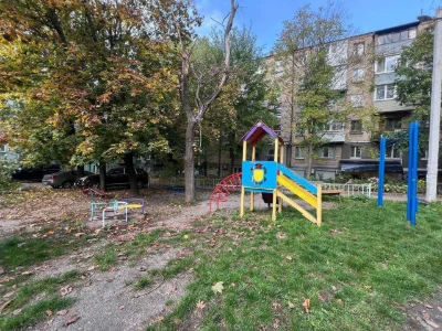 For sale 2-bedroom apartment, Polya Avenue, Slavutich Shopping Mall