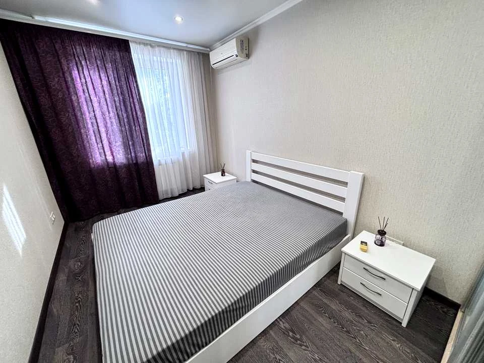 Apartment. Kryvyi Rih, Het'manska st.