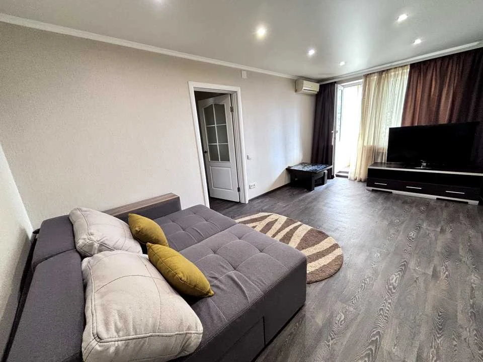 Apartment. Kryvyi Rih, Het'manska st.