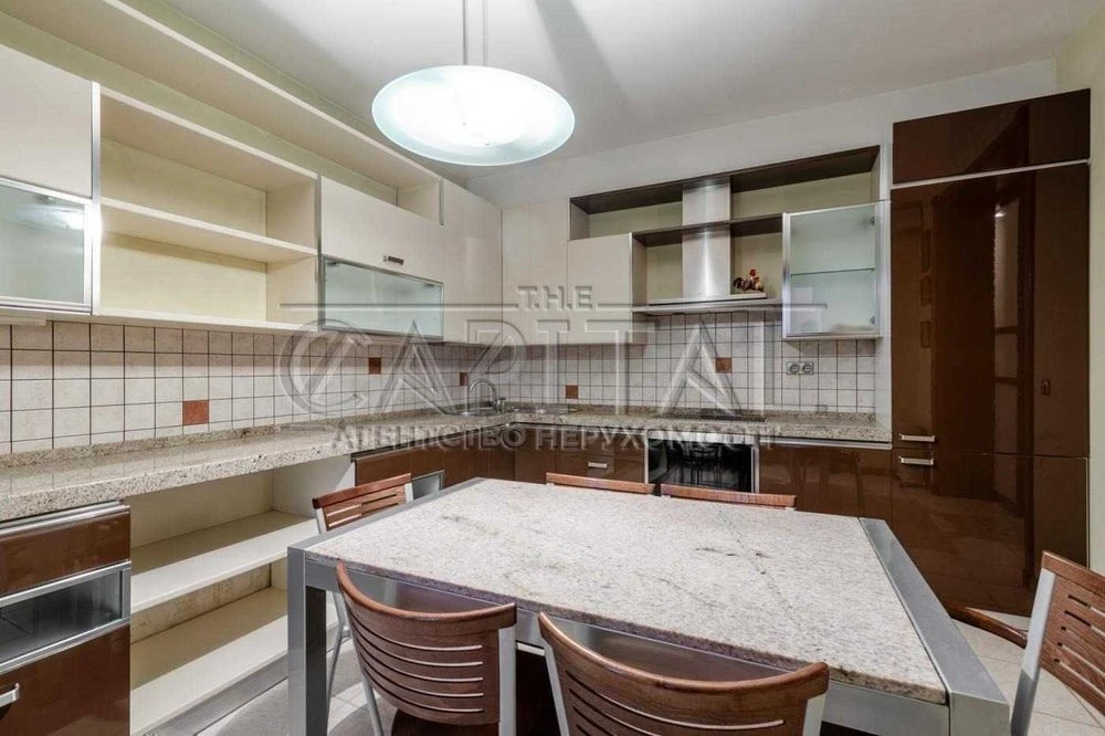 CENTER OF Kyiv! Khreshchatyk! 120 m2, European Square