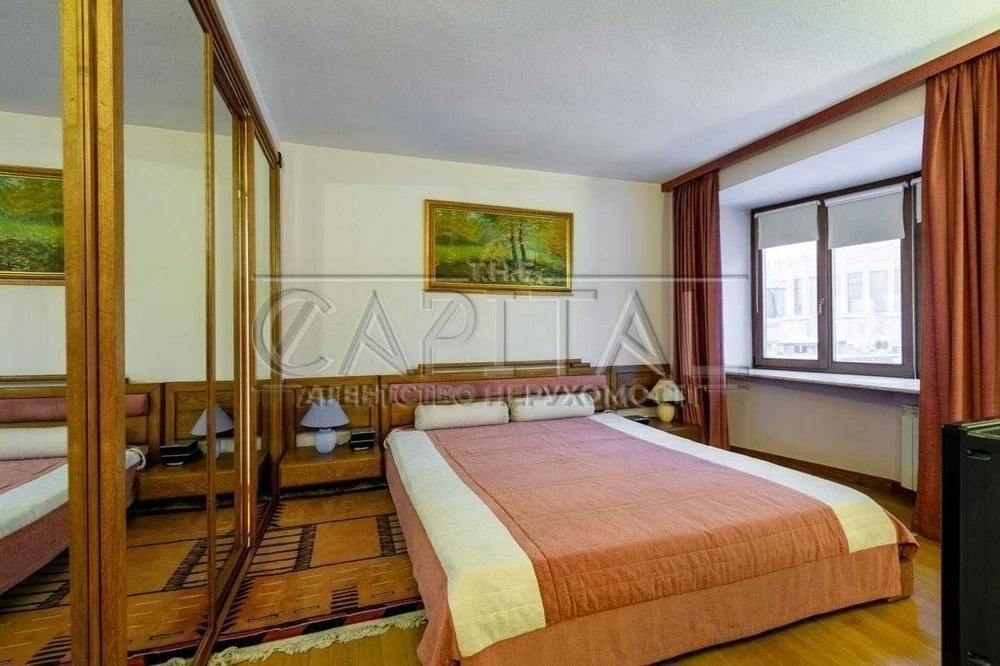 CENTER OF Kyiv! Khreshchatyk! 120 m2, European Square