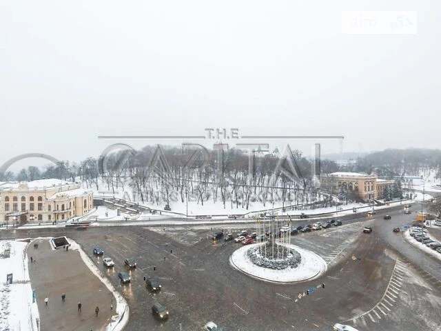 CENTER OF Kyiv! Khreshchatyk! 120 m2, European Square