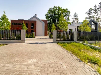 Будинок. Ірпінь, 9-та Лінія вул.