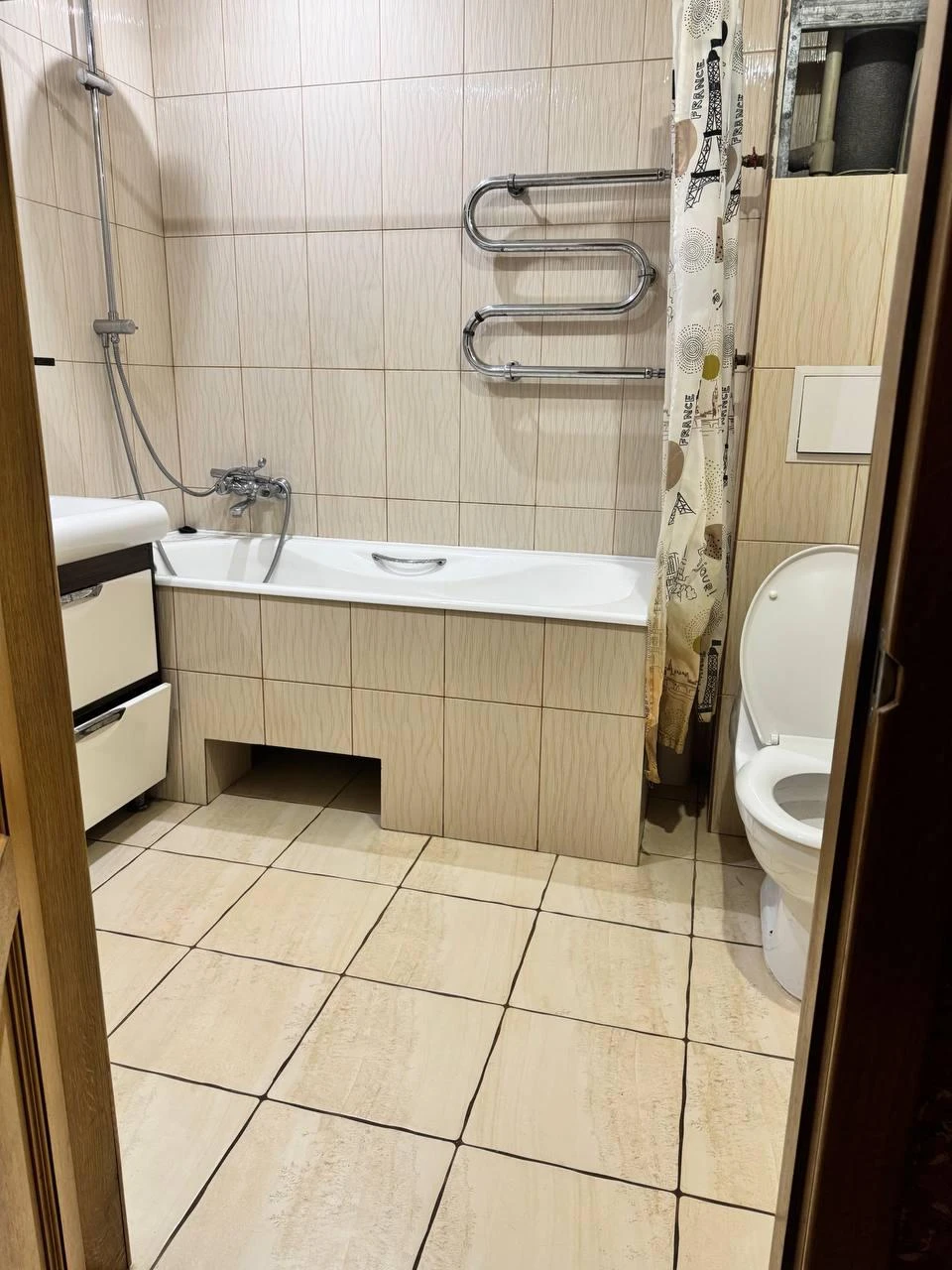Sale of a 3-room apartment on Solny Street