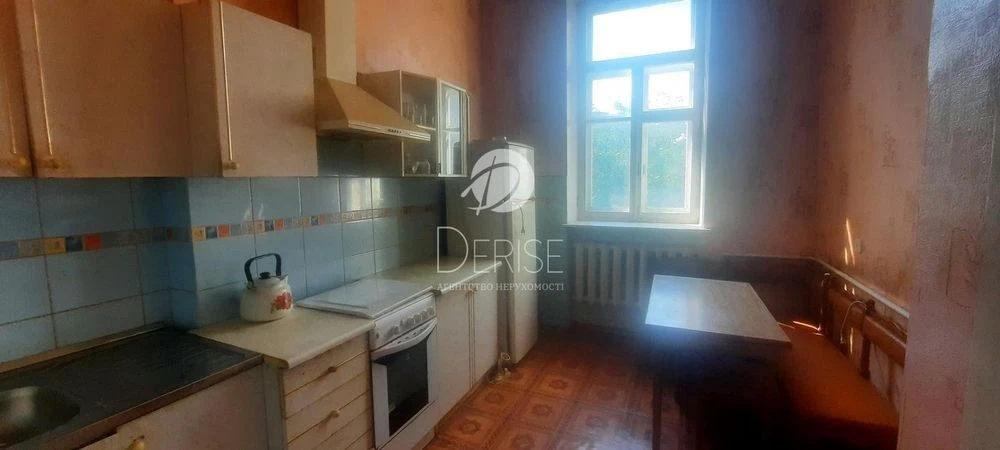 #15039 1K-Center Arsenalna Klovska Pecherskyi district Sale