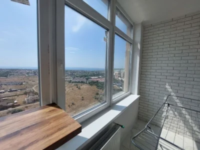Продам 2-х комнатную квартиру с ремонтом на Сахарова. Вид на