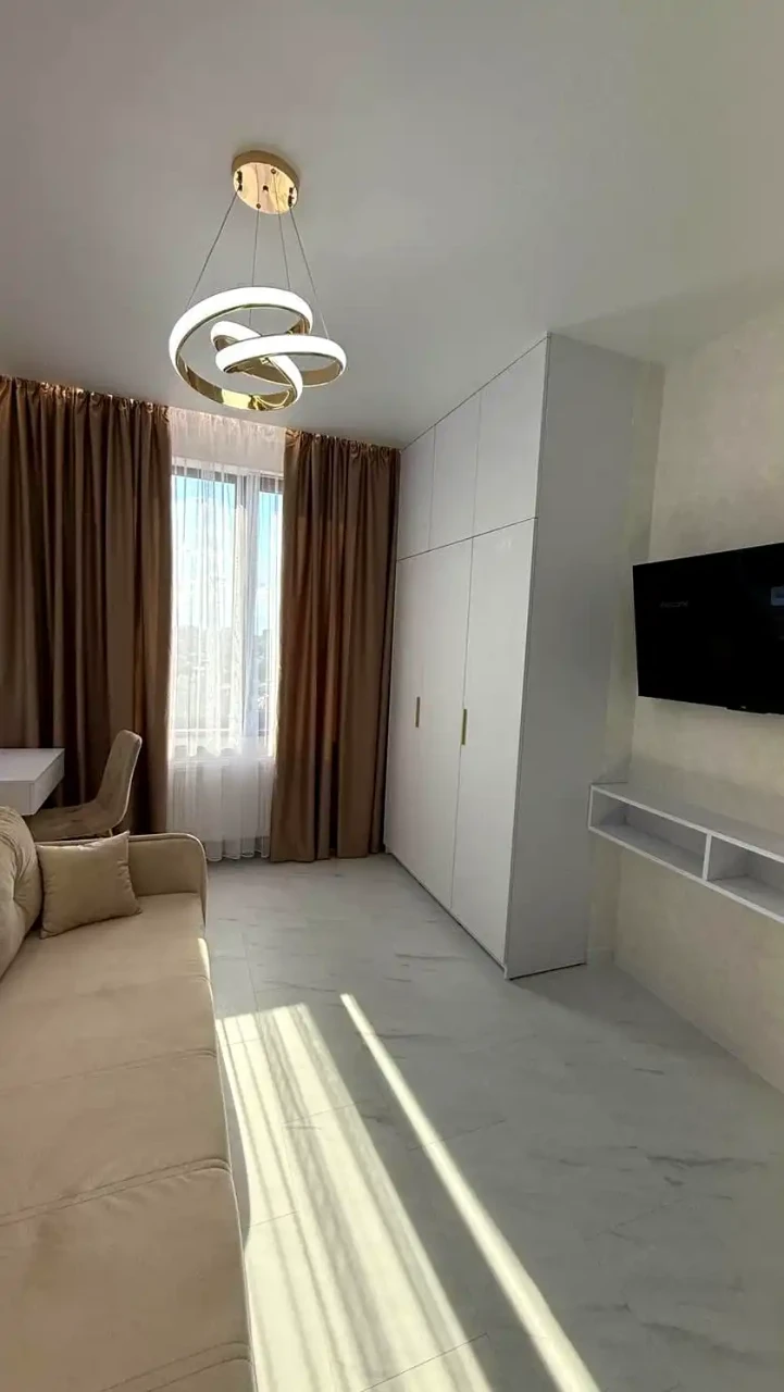 Apartment for sale 1-room 35 m² 14/26 floor.