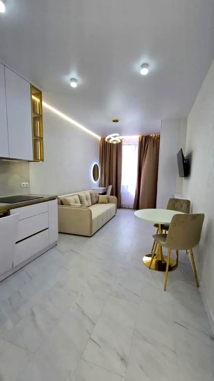 Apartment for sale 1-room 35 m² 14/26 floor.