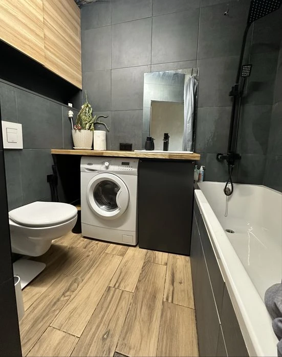 For sale 2-room apartment / metro station Zahisnykov - Sportivna