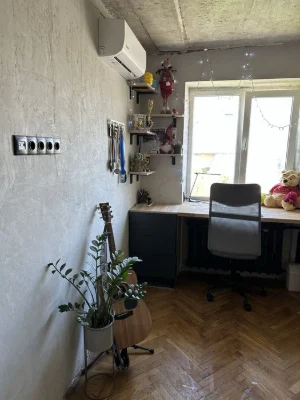 For sale 2-room apartment / metro station Zahisnykov - Sportivna