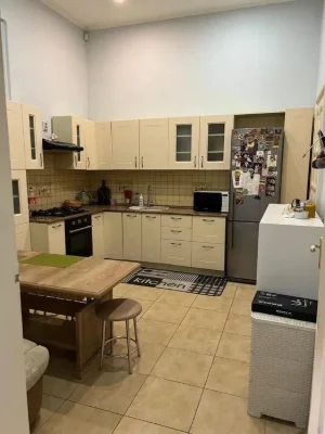Продаж 3 кім квартира 96 м² 2/3ц вул.Петра Дорошенка Торг! 1