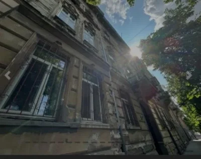 Продажа 2-ком квартира 42 м² 3/3ц ул.Лысенко 60000$