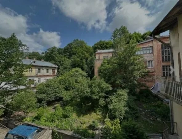 Продажа 2-ком квартира 42 м² 3/3ц ул.Лысенко 60000$