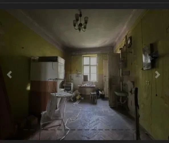 Продажа 2-ком квартира 42 м² 3/3ц ул.Лысенко 60000$