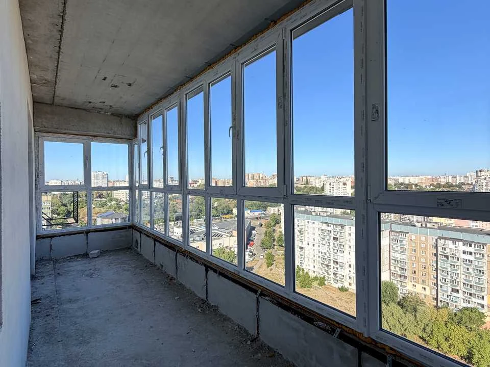 Квартира. Черкаси, Героїв Дніпра вул., (Будинок)