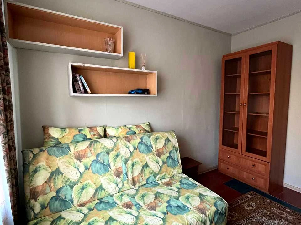 Apartment. Dnipro, Novorichna St.