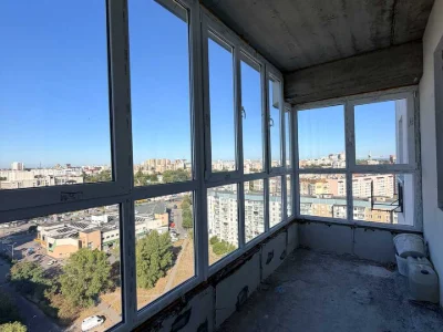 Квартира. Черкаси, Героїв Дніпра вул., (Будинок)