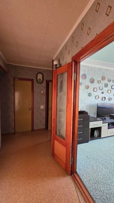 3-room apartment for sale, metro station Universitet, Voucher! Cert