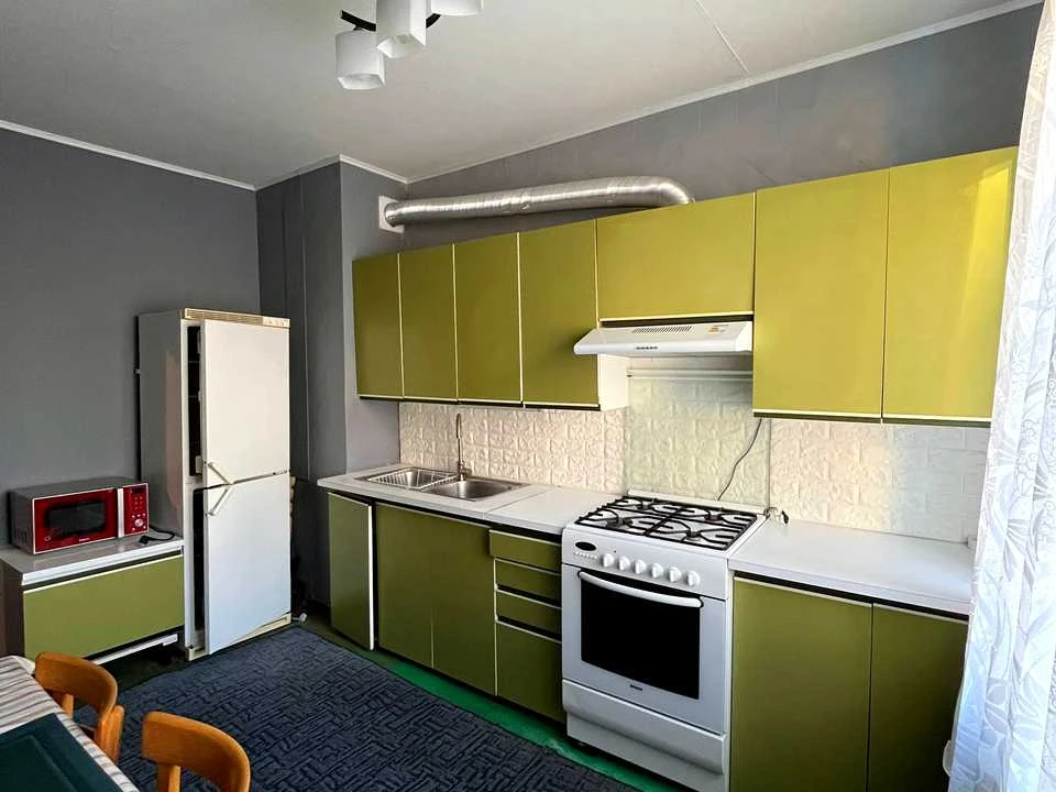 Apartment. Dnipro, Novorichna St.