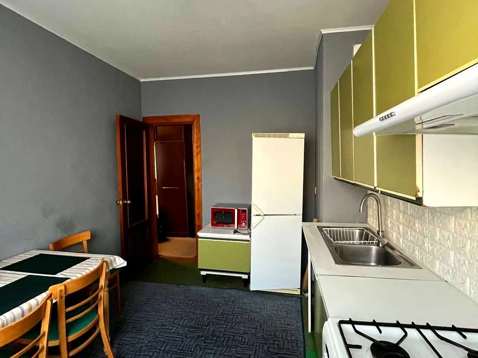 Apartment. Dnipro, Novorichna St.