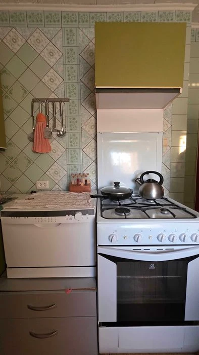 3-room apartment for sale, metro station Universitet, Voucher! Cert