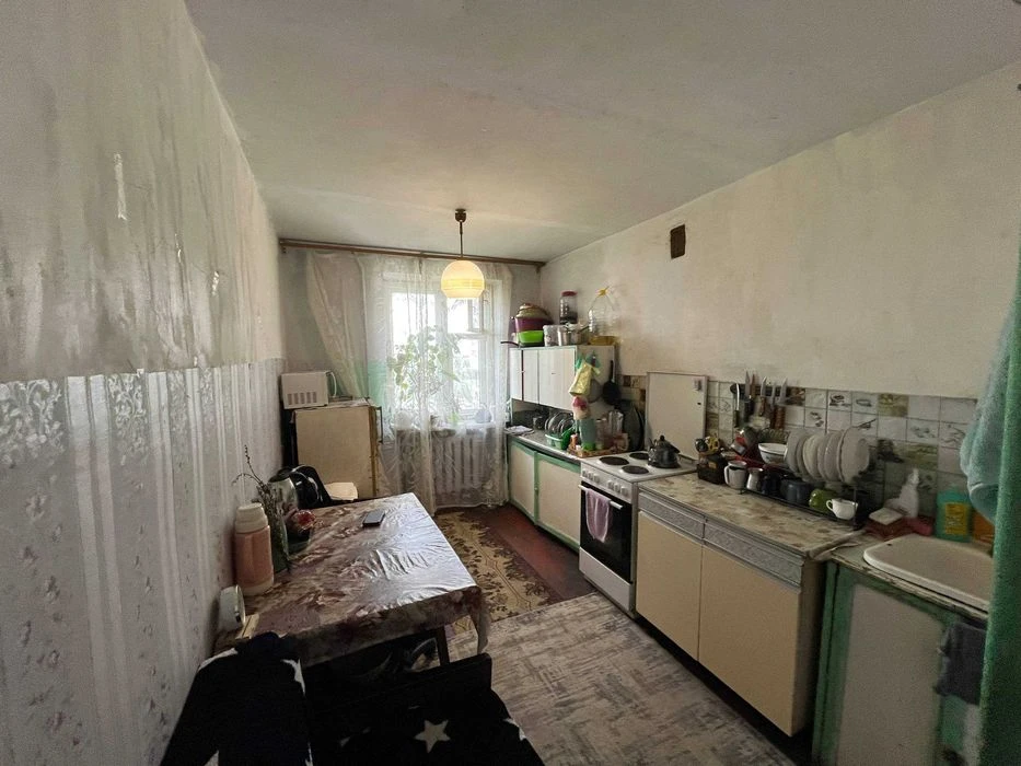 I will sell a spacious apartment - your dream in the village of Kotovskog