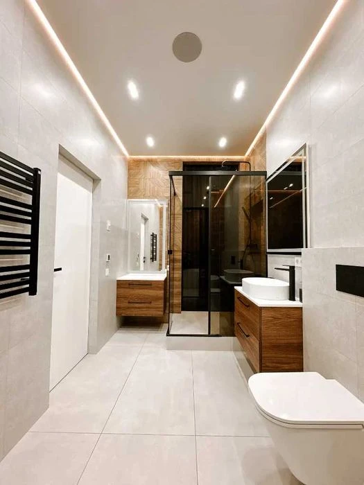 I will sell a 3-room apartment 127m2 in the Kirovsky residential complex, a good deal for $1,300.