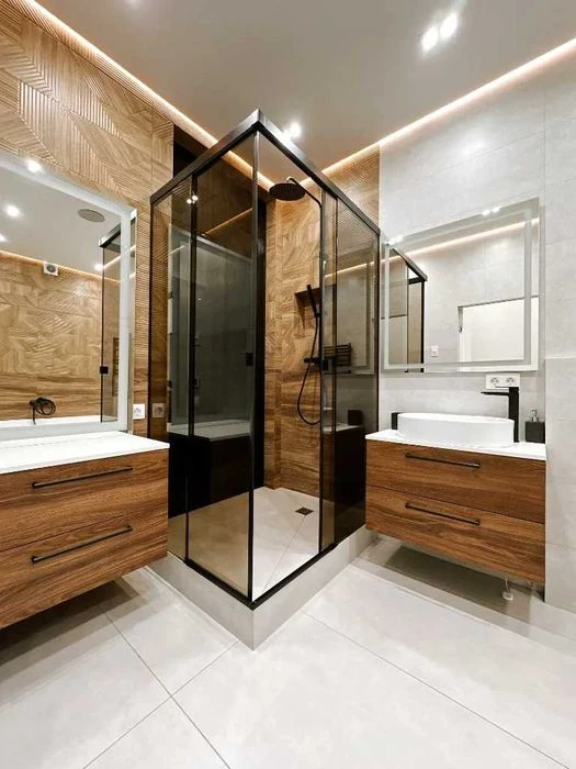 I will sell a 3-room apartment 127m2 in the Kirovsky residential complex, a good deal for $1,300.