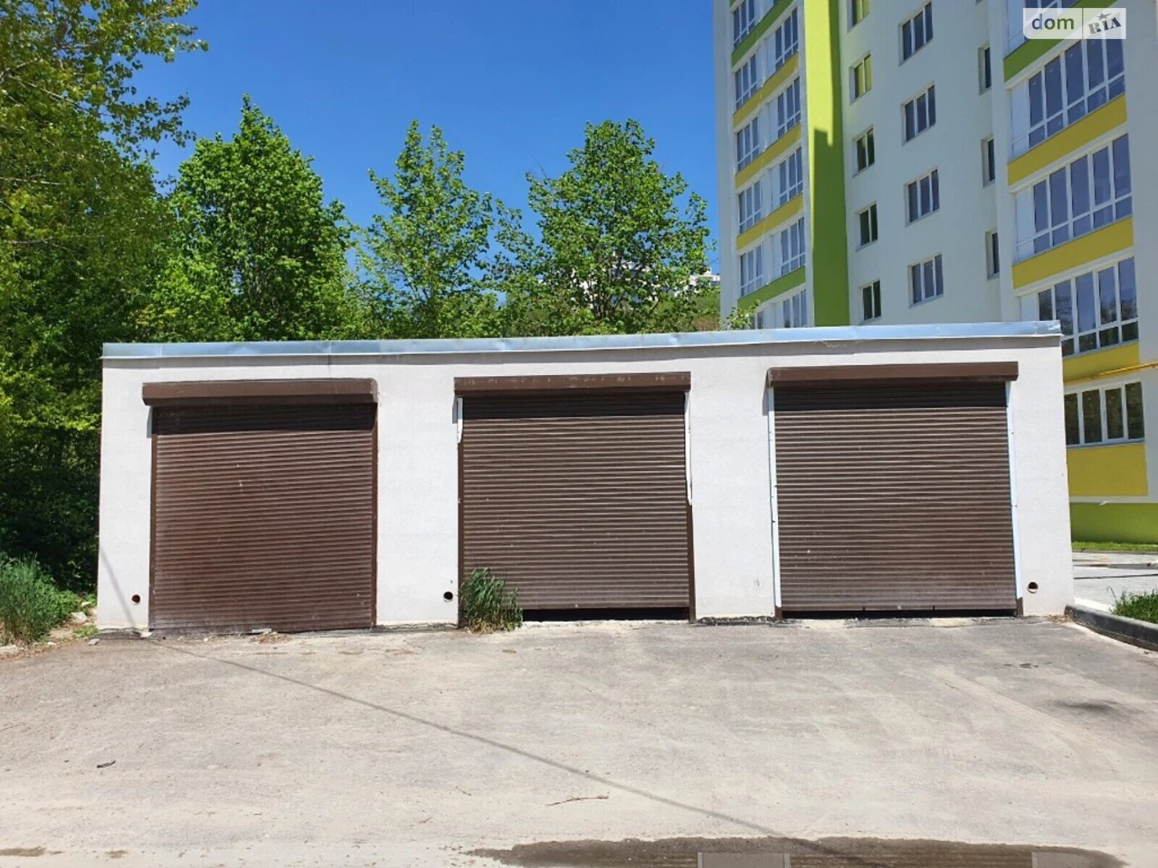 Продаж Отдельно стоящий гараж Дружба