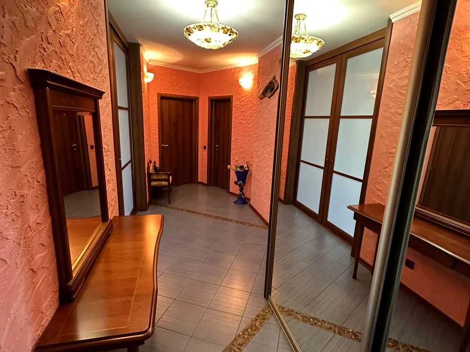 Apartment. Kyiv, Knyazhy Zaton st.