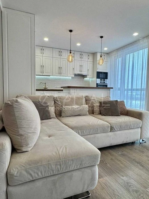 Sale of a modern 3-room apartment in the residential complex "Zarichny"