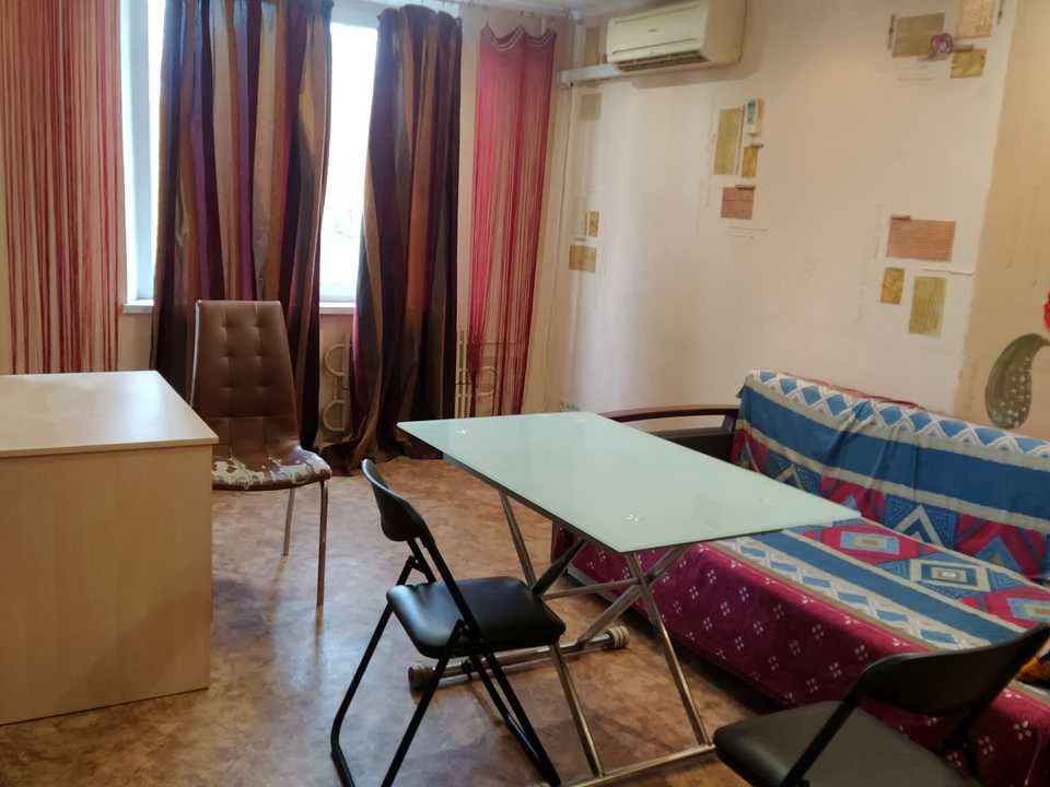 Apartment. Kharkiv, Valentynivska St. (Blyukhera)