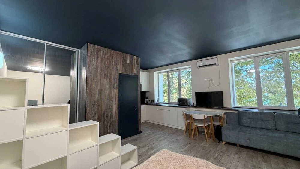 Sale of 1-room apartment in the clubhouse City Center, lower part of Ave.