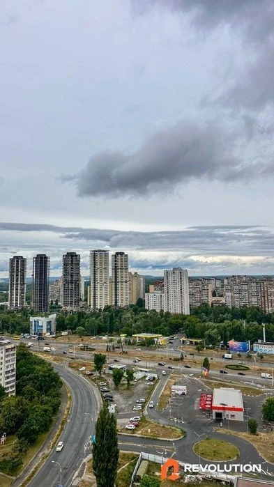 No commission. 1-room apartment for sale 46m2, residential complex Raiduzhny Dniprovs